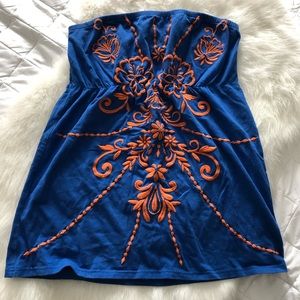 Tub top with embroidery